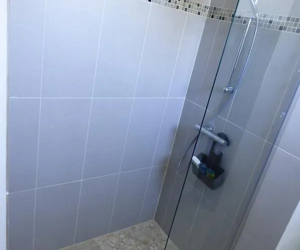 فندق مبيت وإفطار Au Parc Aux Lievres لا فْلوش